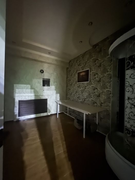 Абай.Ганга.1 линия помещения Под клинику под учебный центр 10 комнат