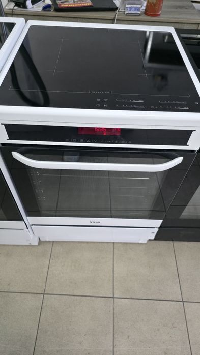 Печка с индукционни котлони с пиролиза ELI24471-HV и готвене на пара 2г.гаранция