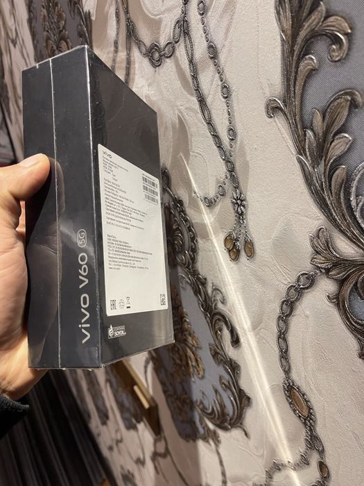 Vivo V 60 5 G 10/10 Yangi. Pochka. tel  Hammajoyi. alo Darajada