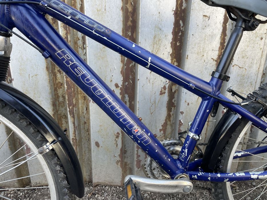 Bicicleta revolution cadru aluminiu roti 24” are scaunul blocat