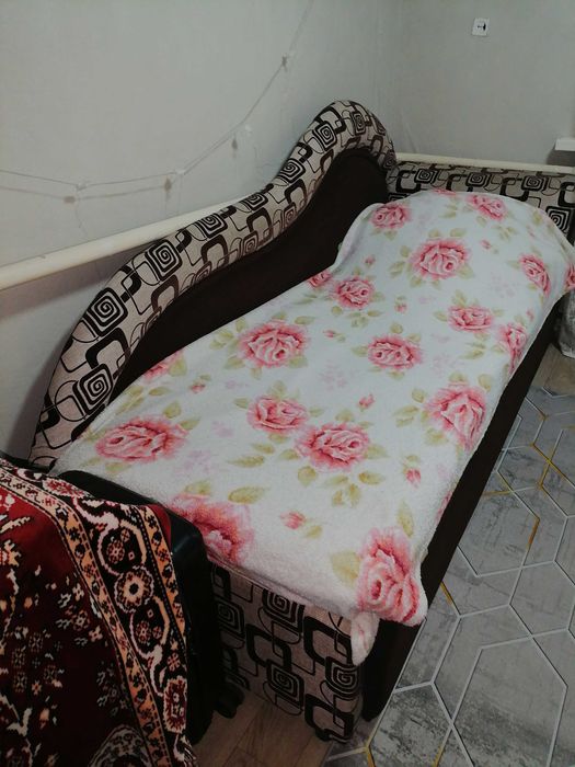 Продам тахту срочно