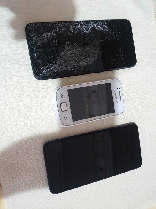 Telefon pt piesă două bucăți