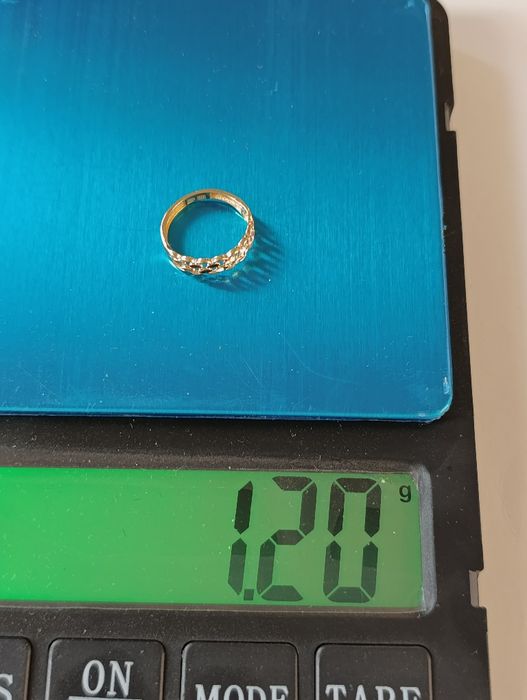 Золотое кольцо Турецкая изделия, Проба 585, вес 1,20 гр, размер  17, 5