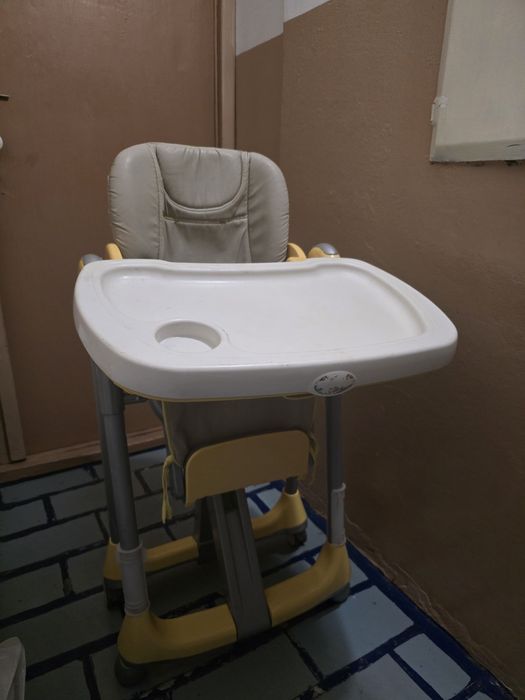 Продам стульчик для кормления