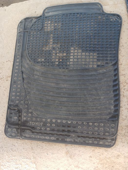 Полик таета камрига