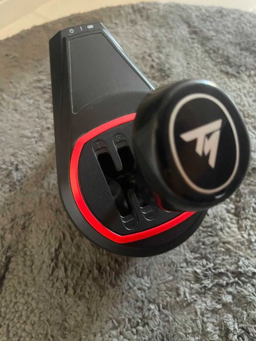 Thrustmaster T300 RS Force Feedback Волан + Педали + Лост | Състезателен симулатор