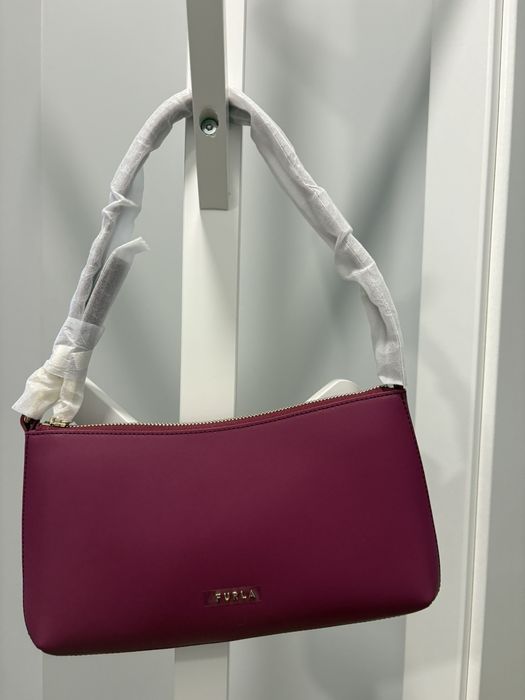 Нова дамска чанта Furla