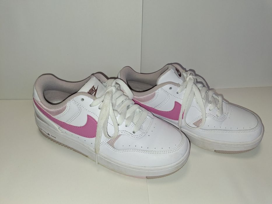 Pantofi Nike dama
