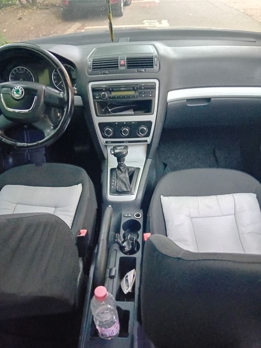 SKODA Octavia 2010 — imagine 4