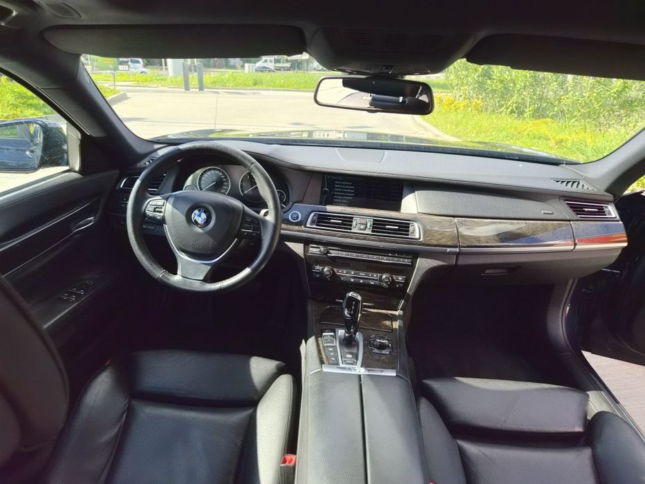 BMW 7 Series 2012 — imagine 4