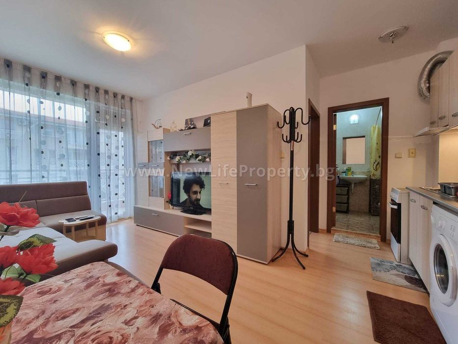 Продава се Двустаен апартамент в к.к. Слънчев бряг - 47 кв.м за 1149 €/кв.м - Снимка #2