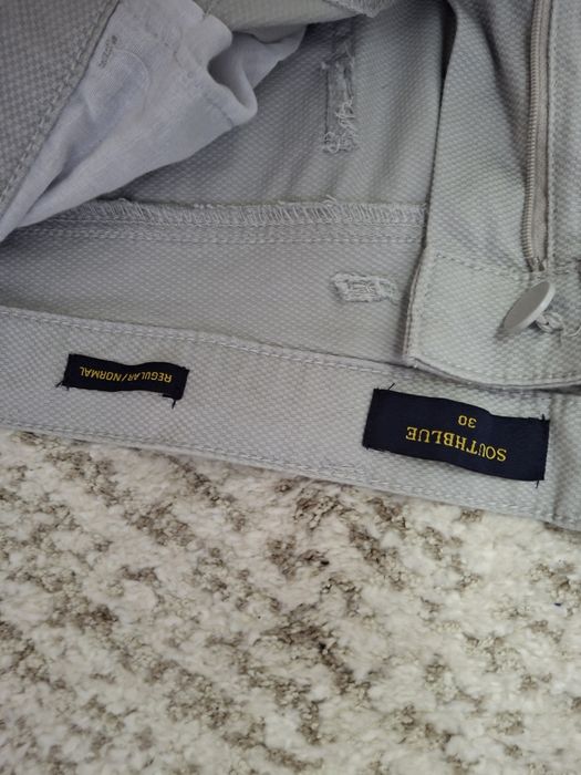 Vând pantaloni gri barbati noi, m, lc waikiki