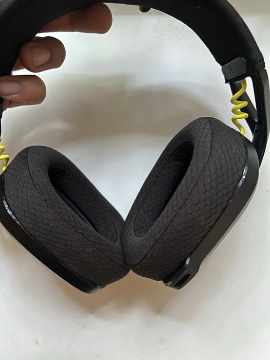 Casti Logitech g435