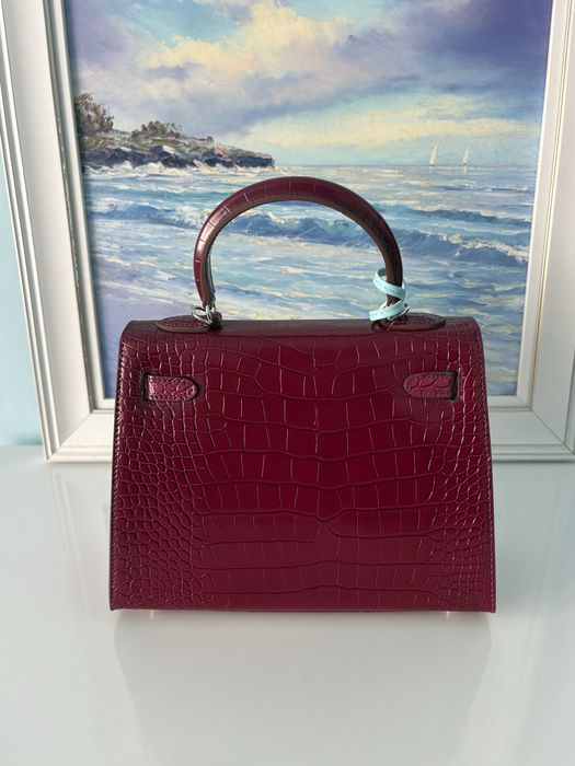 Дамска чанта – HRMS + подарък