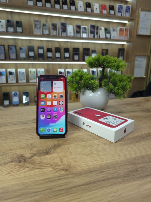 iPhone 11 Red 64Gb - Stare foarte buna - Garantie 6 luni