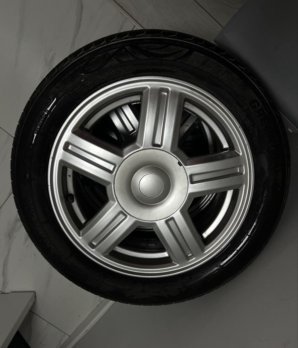 Продам ТОРУСЫ с летней резиной R15