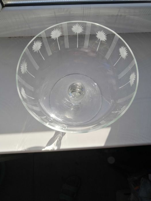 Вазочки для стола стеклянные.