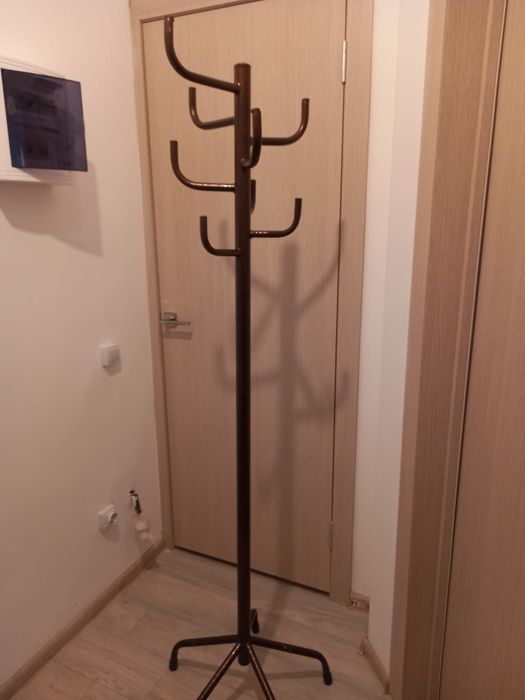 Вешалка металлическая