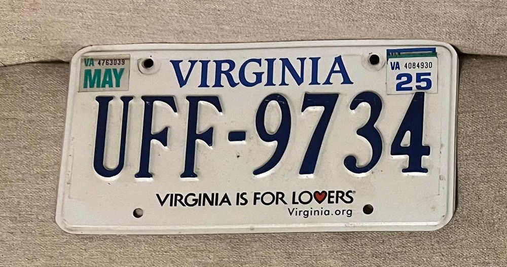 Set 2 numere inmatriculare originale SUA Virginia UFF 9734