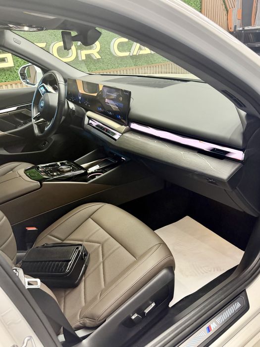 BMW i5 eDrive 35L