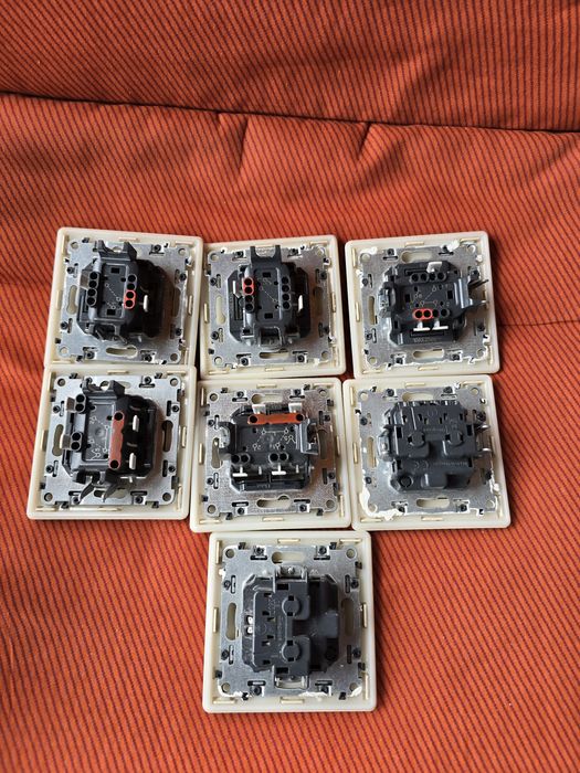 LEGRAND - Ключ, контакт