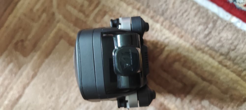 Дрон до 3 км с екстри и три батерии.