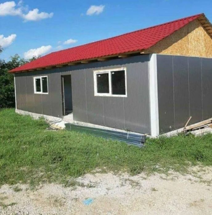 Case modulare din panouri sandwich termoizolante moderne durabile și r