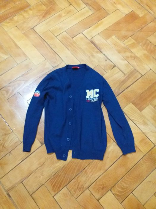 Vănd diferite pulovere, bluze , pantalon, maieu și iegări