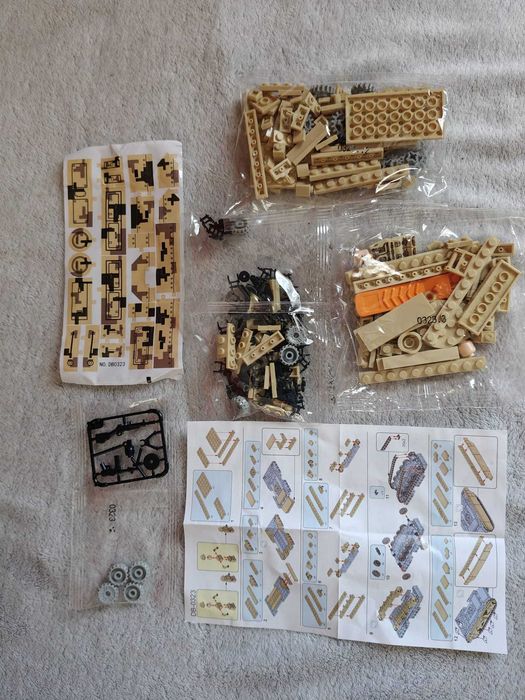 Joc constructii 224 pcs tip Lego Battle Tank VT-4 cu 2 figurine