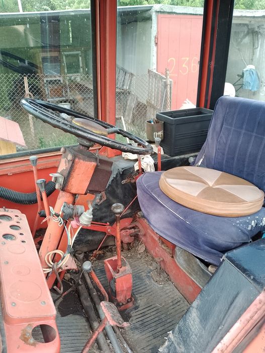 Трактор Т25А с прикачен инвентар