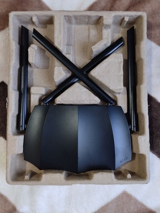 Router wireless Tenda AC 1200   AC 8