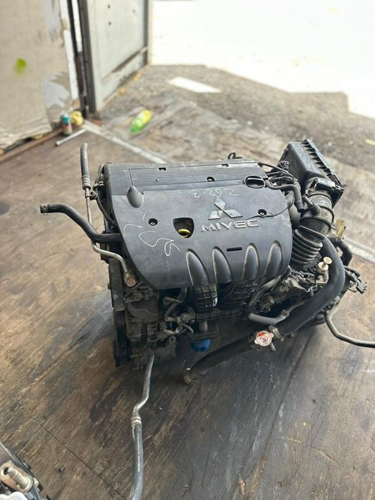 Двигатель контрактный 4B11 на Mitsubishi Lancer