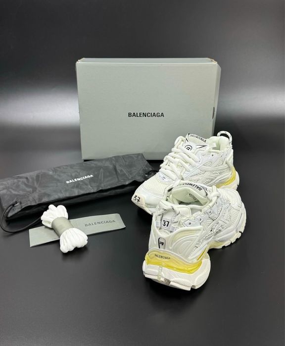 Balenciaga Runner Бял