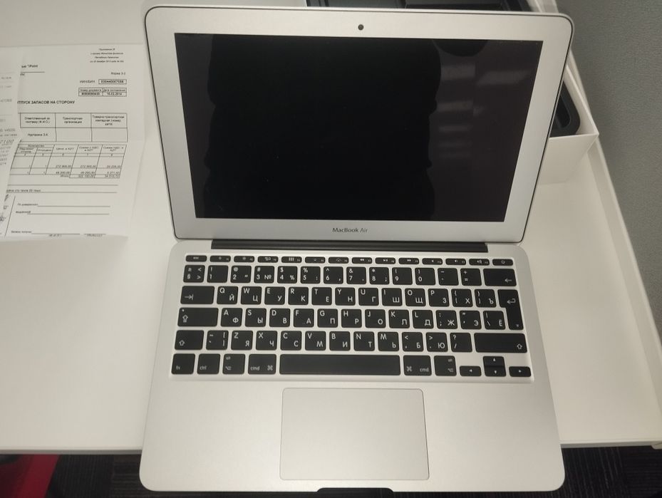 Mac book air 11inch