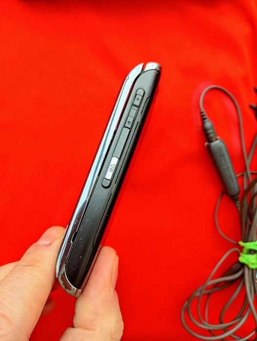 Sony Ericsson w595 + accesorii originale ( decodat, limba româna)