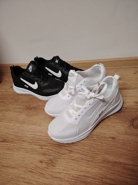 Маратонки Найк 39 размер