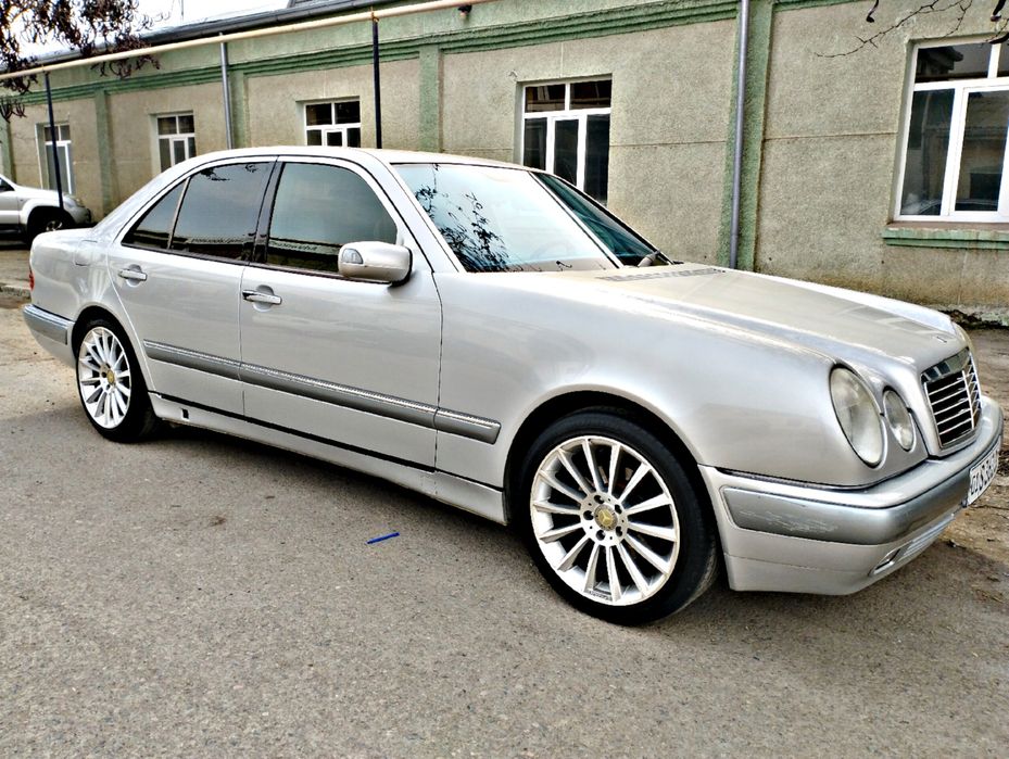 Mersades 210 xolati yaxshi 1998 yil moshina yumsho 18 diskada