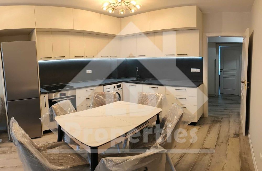 Тристаен апартамент в нов комплекс в близост до Св. Константин и Елена