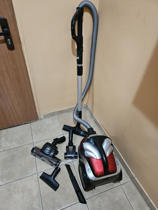 Пылесос Tefal со всеми насадками рабочий