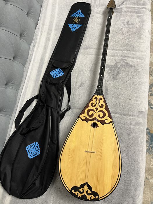 Домбра    11000