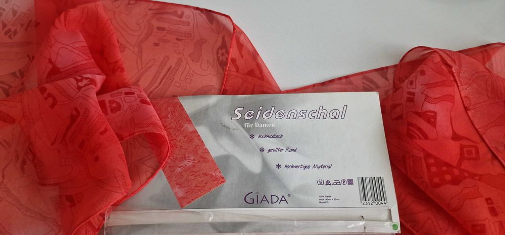 Немски копринен шал Giada, Нов!
