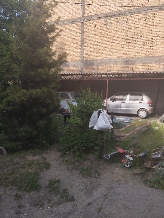 Продается земельный участок 3,5 сотки в Яшнобадском р-не.