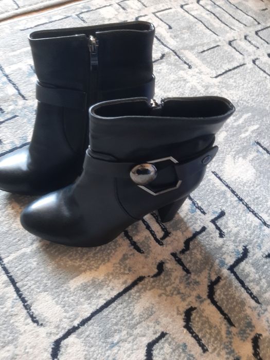 Сапоги новые женские