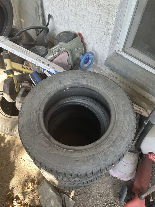 Продам зимние шины
