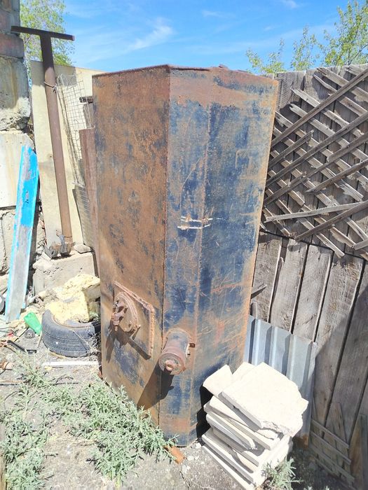 Продам бак на камаз