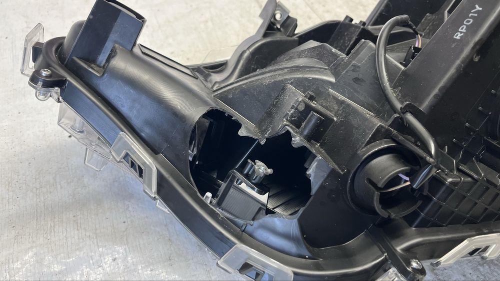 Ляв и десен фар Toyota Rav 4 5 2022-