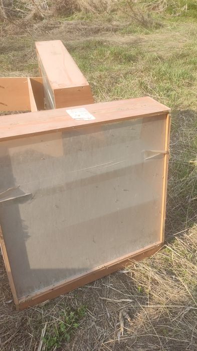 Продам витрины стекло