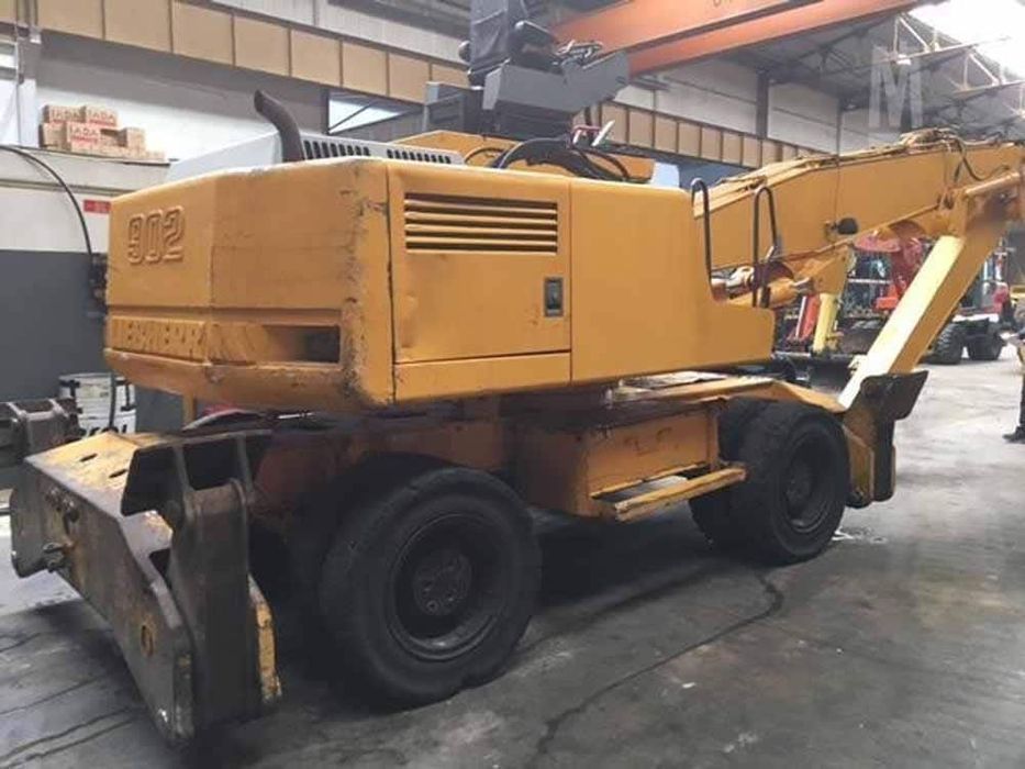 Dezmembrez excavator Liebherr A902 Litronic, A902C, A912, A922- piese