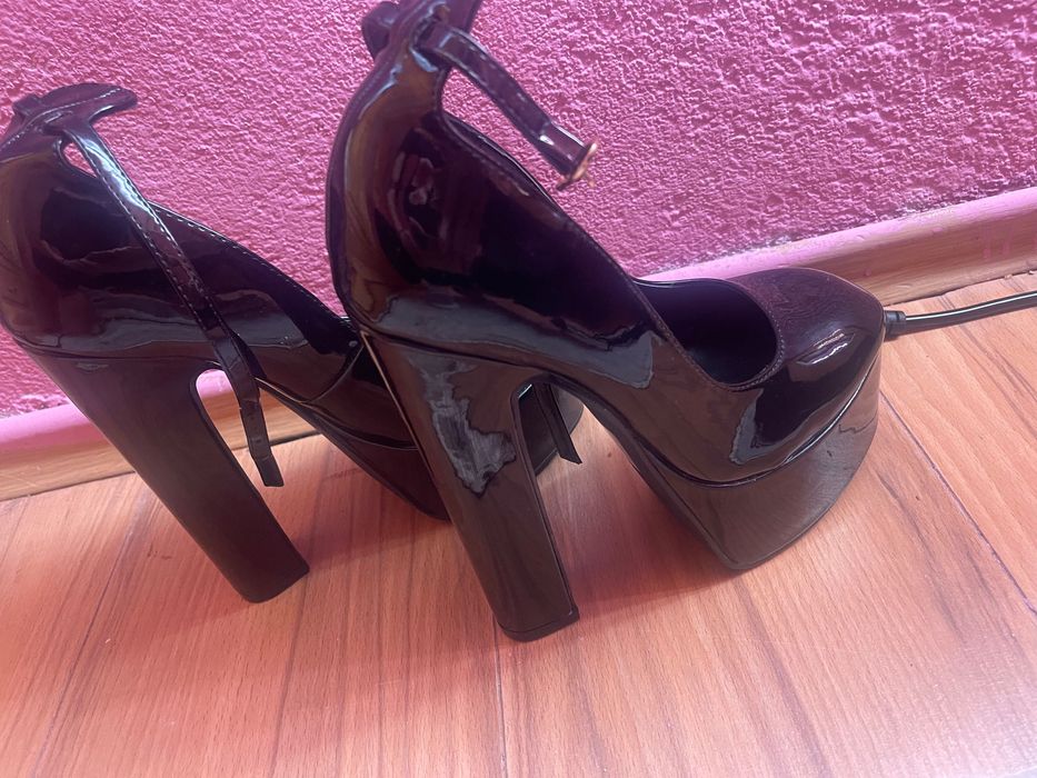 Черни  токчета 16 см