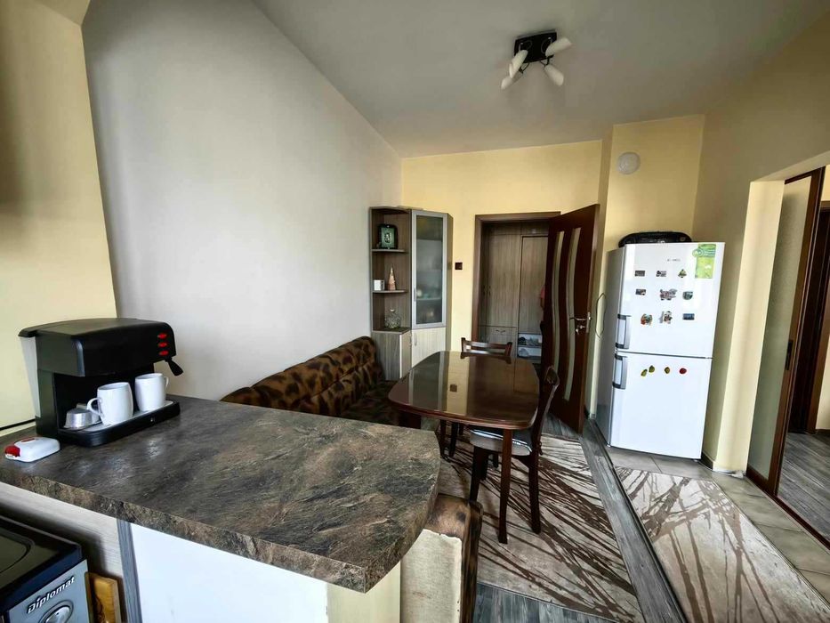 Продава се Двустаен апартамент в Разград, Център - 54 кв.м за 1747 €/кв.м - Снимка #1